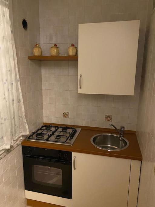 Ferienwohnung Enry Station House Bari Exterior foto
